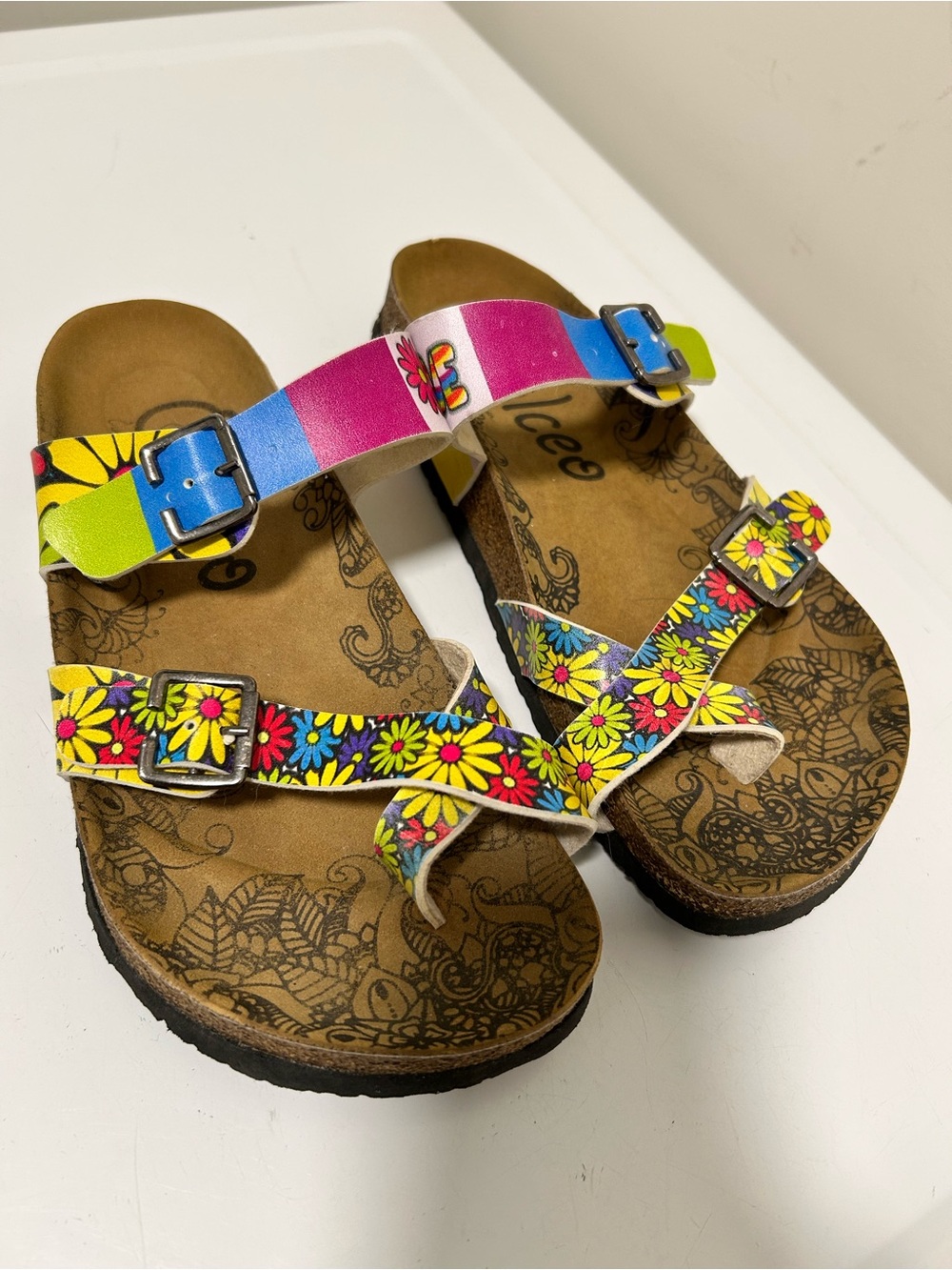 Calceo Colors Flowers Love Patterned Square Sandals Multicolor Size 8.5 US 39 EU